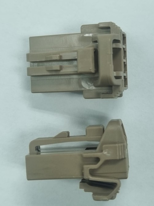 MG611275-7