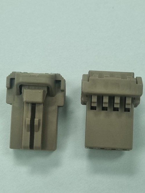 MG611275-7